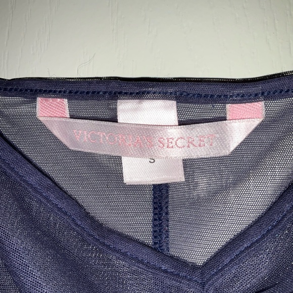 VICTORIA’s SECRET sheer short babydoll nightie - Picture 3 of 4